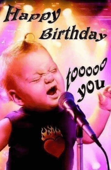 Bức hình chúc mừng sinh nhật dành cho những người bạn yêu ca hát