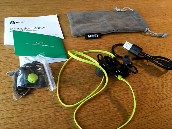 Bộ tai nghe bluetooth Aukey Sport