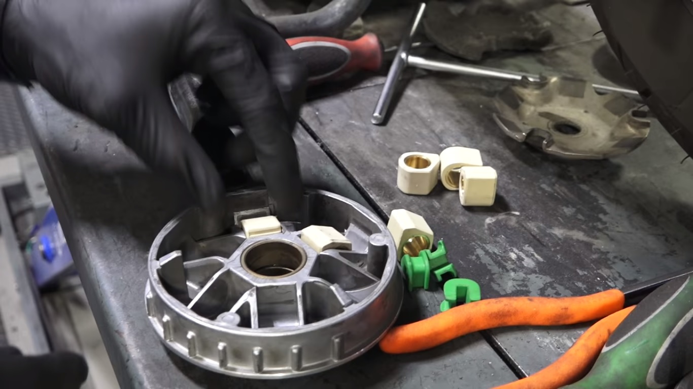 Kiểm tra GTS 300 sau 9000 miles với Robot Scooter West, San Diego, C