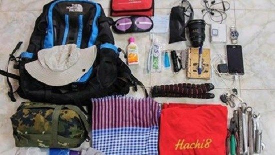 cach-xep-quan-ao-vao-balo-tiet-kiem-dien-tich-2