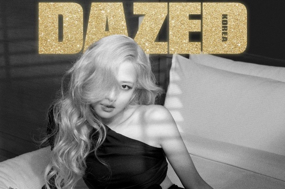 Những đôi giày được Rosé (BlackPink) mang lên bìa Dazed