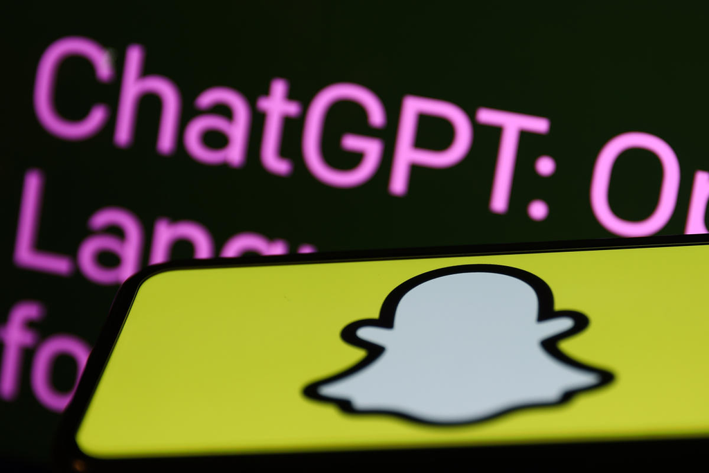 GEARVN - Snapchat tích hợp Chat GPT trong tính năng “My AI” mới