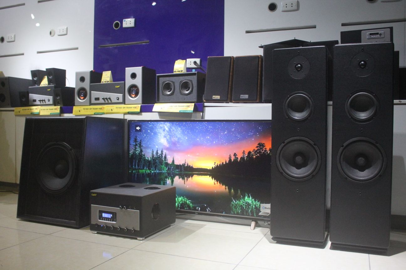 Dàn loa hát karaoke siêu ngon, cực hay V390 mới ra mắt (amly A800 + 02 loa cây cực đại) tặng trầm điện và 02 mic hát