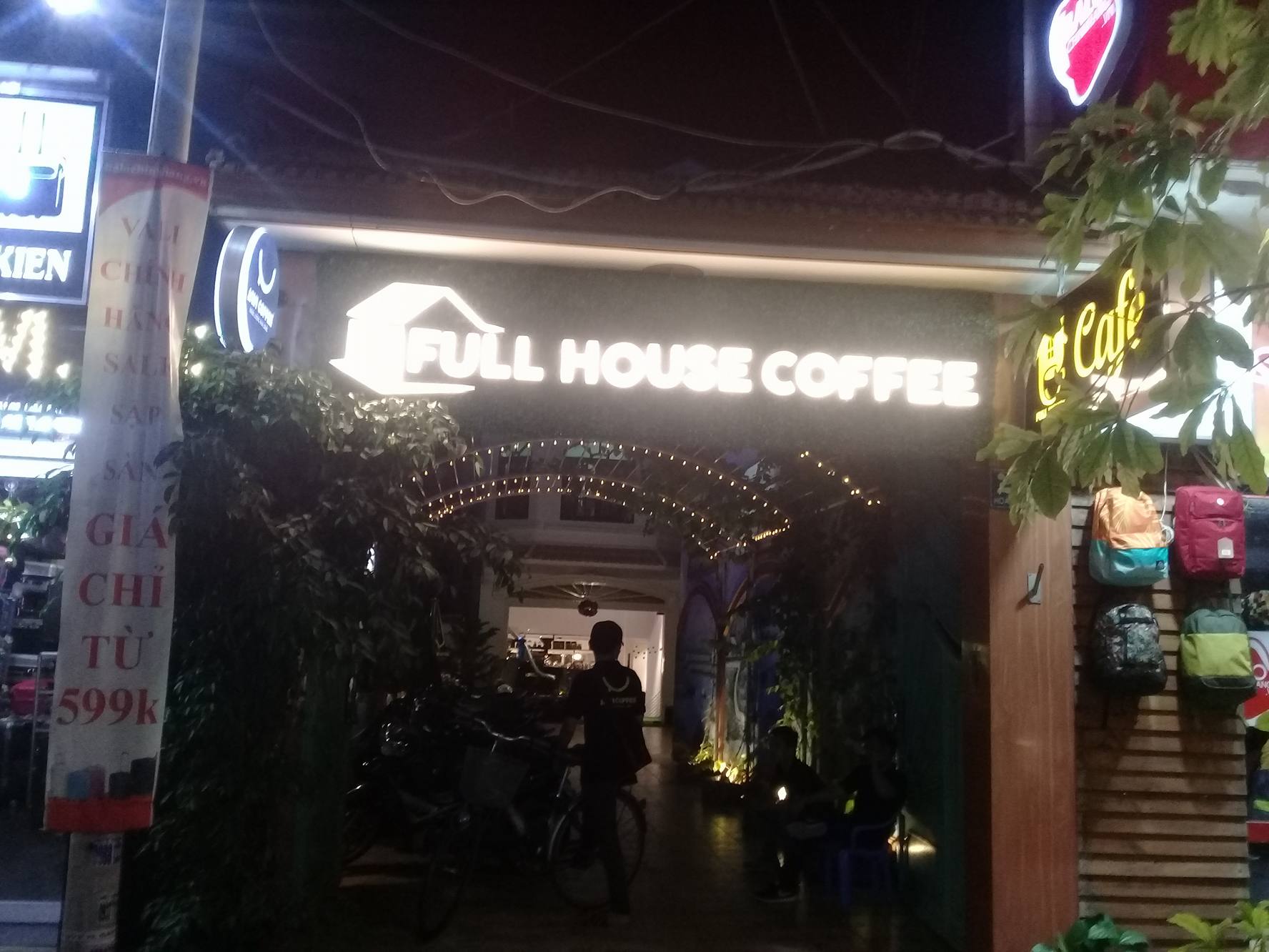 Hệ thống loa Goldsound đã được lắp đặt tại Quán Full House Coffee