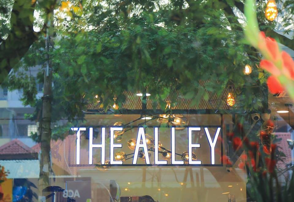 Loa Goldsound được lắp đặt tại quán trà sữa The ALLEY Việt Nam ở đường Hai Bà Trưng, Quận 3