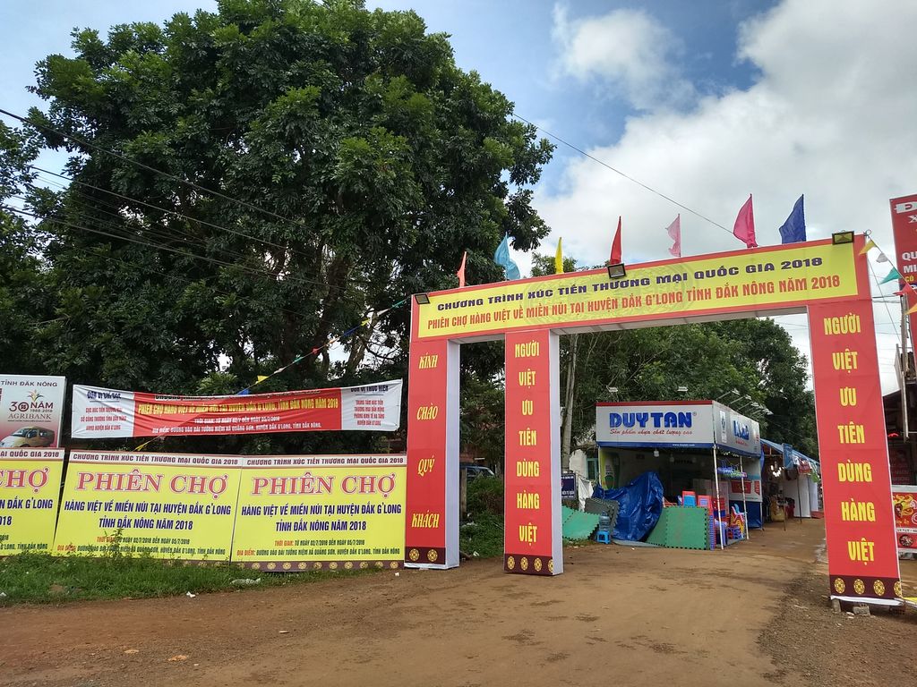 Công Ty Hoành Kiến Đạt tham gia phiên chợ Hàng Việt về miền núi 2018 tại Đắk Nông