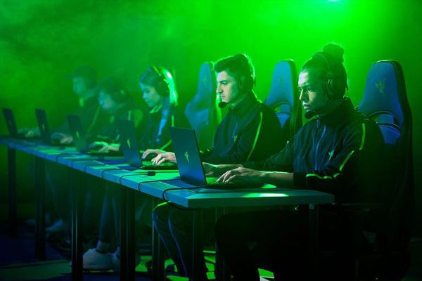 Tai Nghe không dây chùm đầu Razer BlackShark V2 Pro - 2nd gen - Wireless Gaming 2023