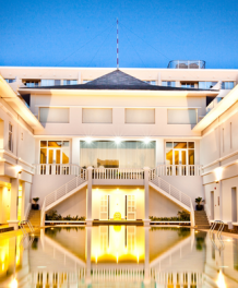 Nỗi lo nước bẩn, đông đúc khi đi bơi sẽ được giải quyết triệt để ở những hồ bơi 5 sao, rộng, đẹp tuyệt cú mèo tại Sài Gòn.
