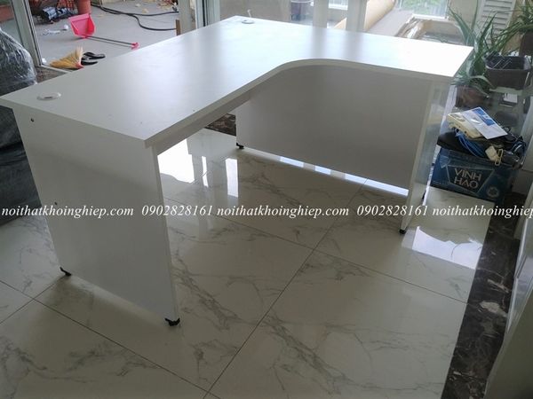 ban van phong chu L gia re hcm