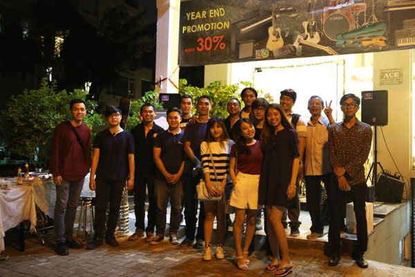 Đêm nhạc mừng giáng sinh 2016
