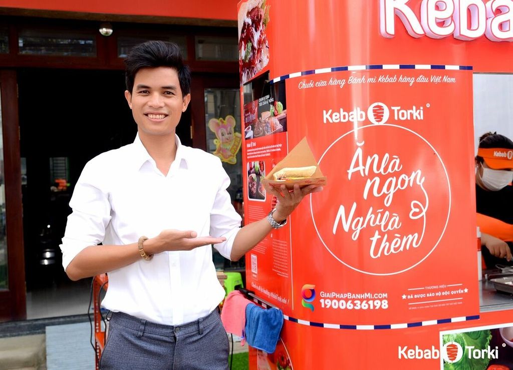 Bánh mì kebab Torki - món ăn đang