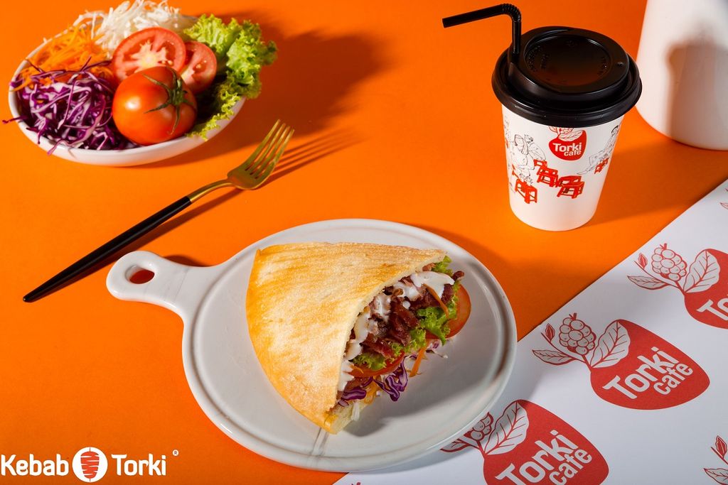 Những lợi thế và thách thức khi khởi nghiệp kinh doanh nhượng quyền bánh mì kebab torki
