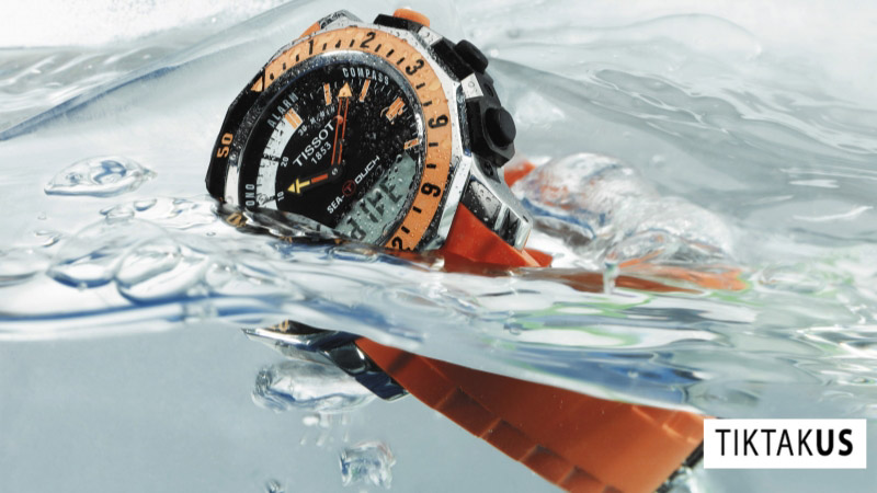 10 bar trên đồng hồ tương đương với khả năng chống nước ở độ sâu 100 mét dưới nước