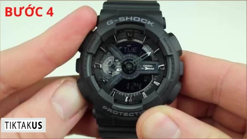 Nhấp vào nút MODE tiếp tục cho đến khi màn hình trở về chế độ hiển thị bình thường.