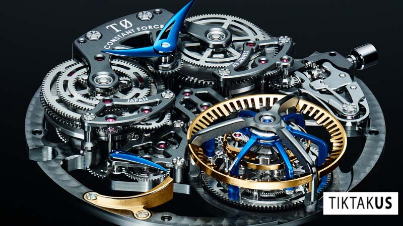 Caliber đề cập đến bộ máy hoặc cơ chế vận hành bên trong của một chiếc đồng hồ