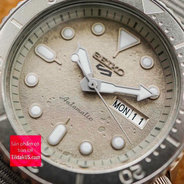 Seiko 5 Sport 2021 phiên bản đặc biệt Superman Grey Cements genuine bezel