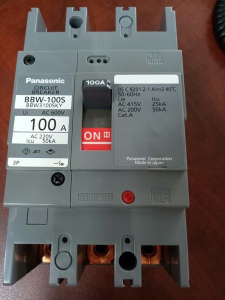 Cầu dao đóng ngắt mạch điện Panasonic MCCB 03 P