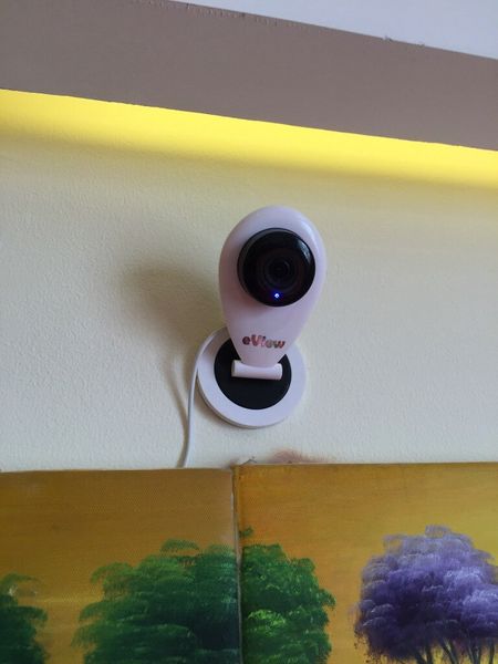 camera giám sát wifi