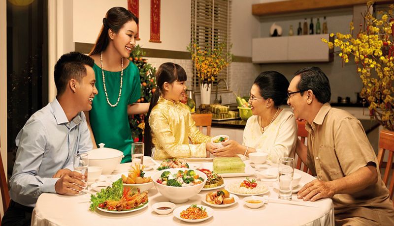 BỮA CƠM GIA ĐÌNH VÀ SỰ NHẦM LẪN TAI HẠI