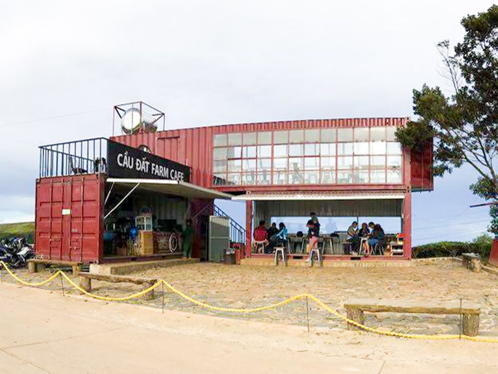 Hé lộ quán cà phê container view đẹp chất ngất tại Đà Lạt