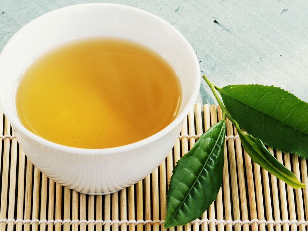 Nên uống mấy cốc trà xanh mỗi ngày để có lợi cho sức khỏe?