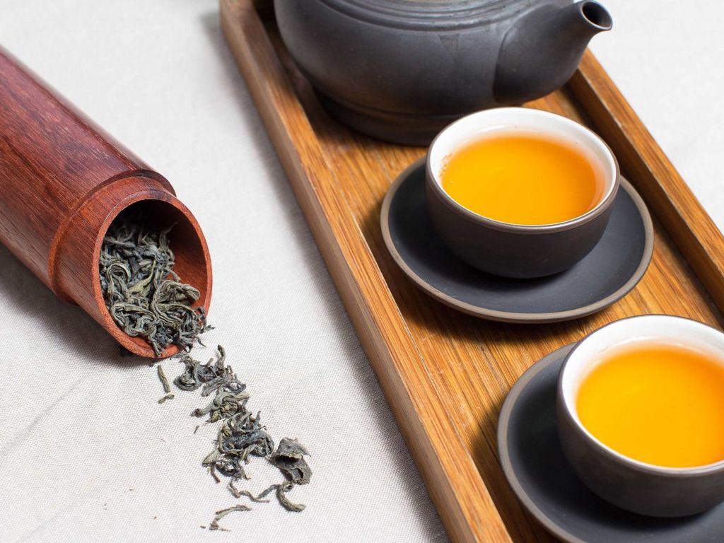 Tận dụng triệt để ấm trà để thực hiện 4 công thức làm đẹp vi diệu