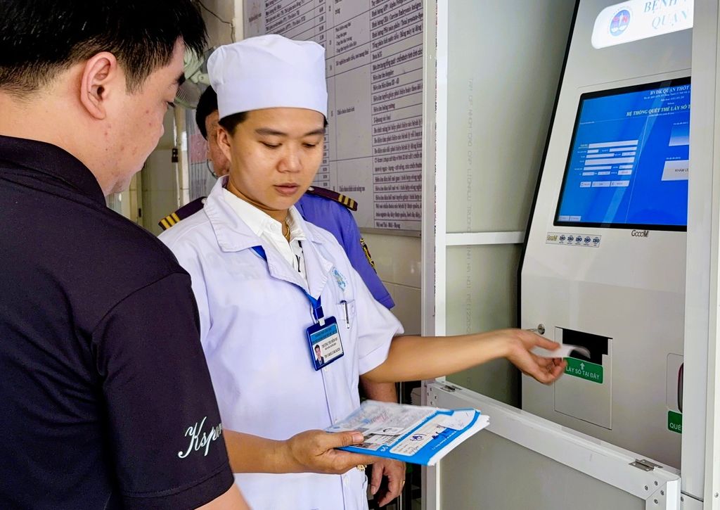 Kiosk đăng ký nộp hồ sơ trực tuyến - Giải pháp thông minh trong thời đại chuyển đổi số
