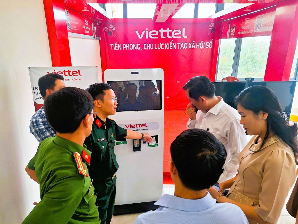 Kiosk Hành Chính Công Và Kiosk Bộ Công An: Giải Pháp Nào Phù Hợp Nhất?