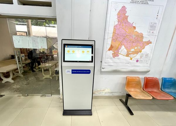 Kiosk tiếp đón người dân – Giải pháp hiện đại cho hành chính công