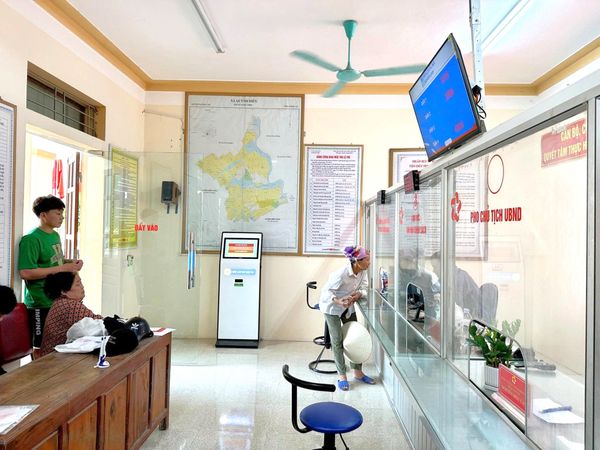 Kiosk tiếp đón người dân – Giải pháp hiện đại cho hành chính công