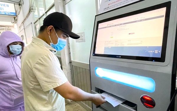 Kiosk Quét Chip Xác Thực CCCD Có Tem RAR