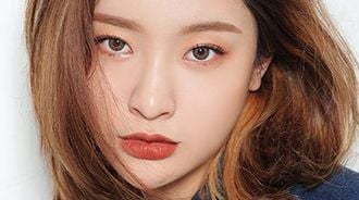 Xu hướng đeo kính áp tròng hàn quốc Angel Eyes để làm đẹp