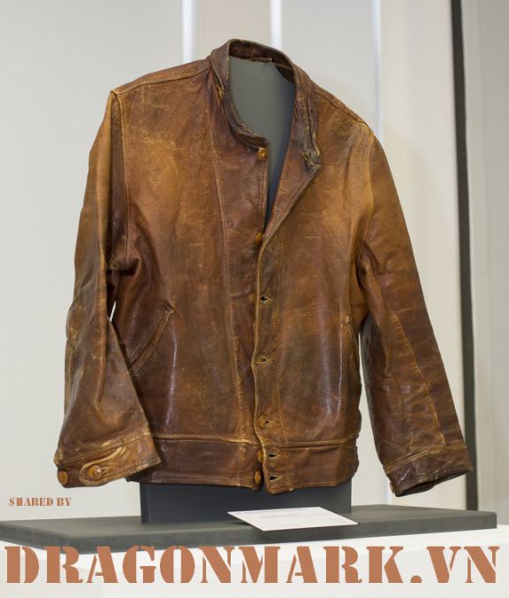 albert-einstein-leather-jacket 2 albert-einstein-leather-jacket 2
