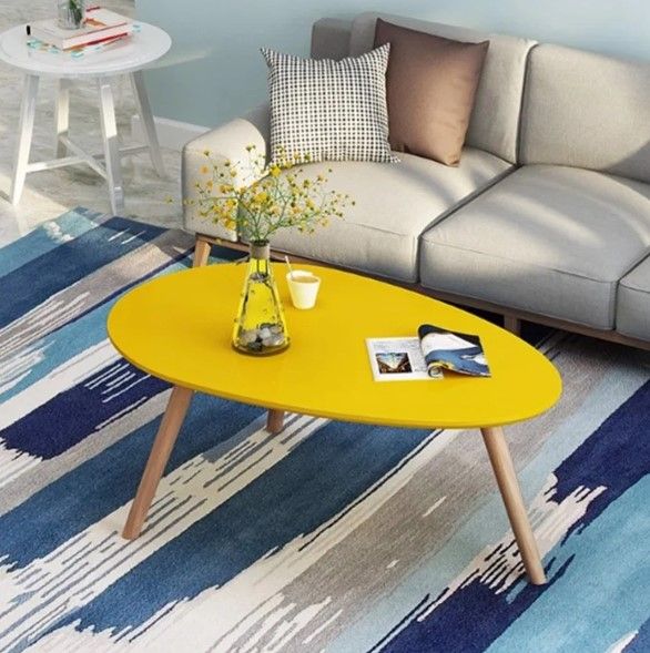 bàn trà hình trứng