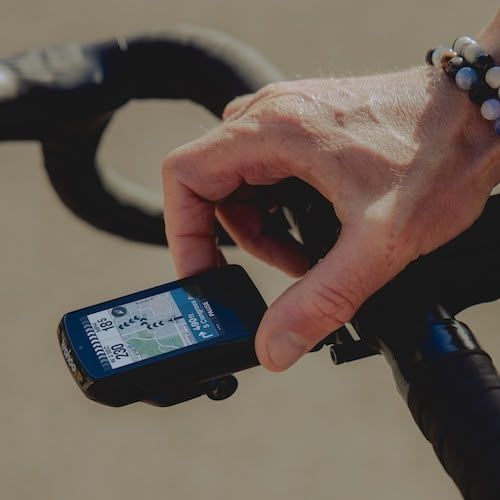 Màn hình màu TFT 2.3” độ phân giải cao