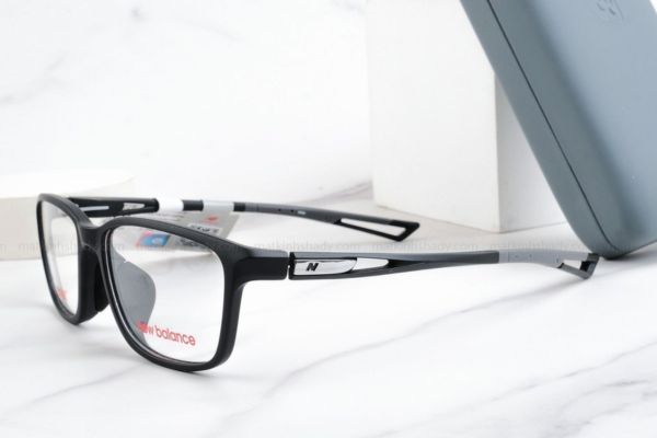 gọng kính siêu nhẹ