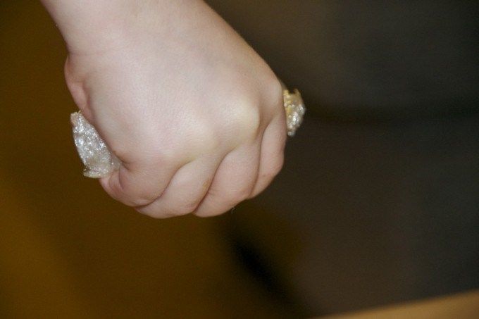 MỎNG MANH DỄ VỠ NHƯ VỎ TRỨNG, CÓ ĐÚNG KHÔNG?