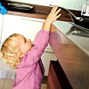 7 NGUYÊN TẮC BẢO VỆ CON TRÁNH BỊ BỎNG