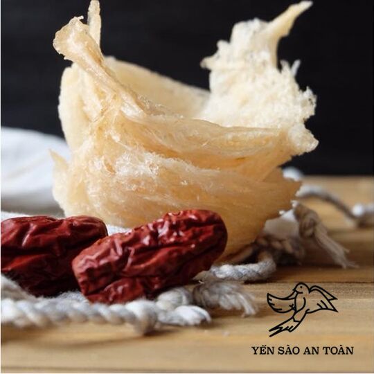 5 MẸO GIÚP PHÂN BIỆT YẾN THẬT – YẾN GIẢ CHÍNH XÁC