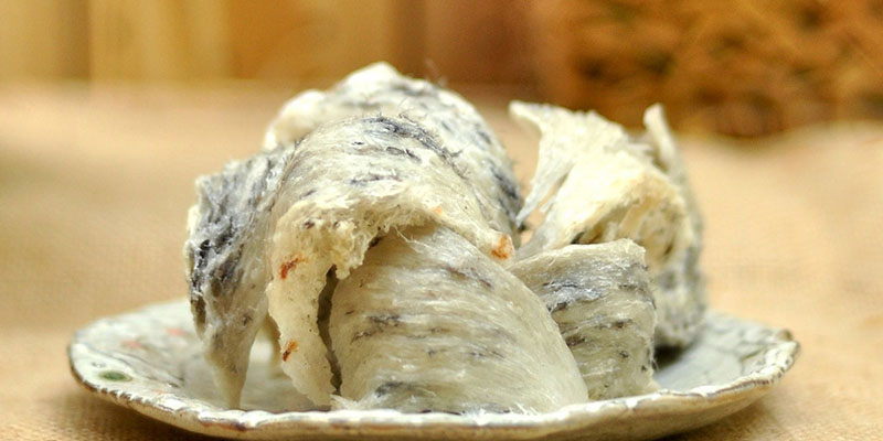 Làm sao để phân biệt tổ yến non và tổ yến già