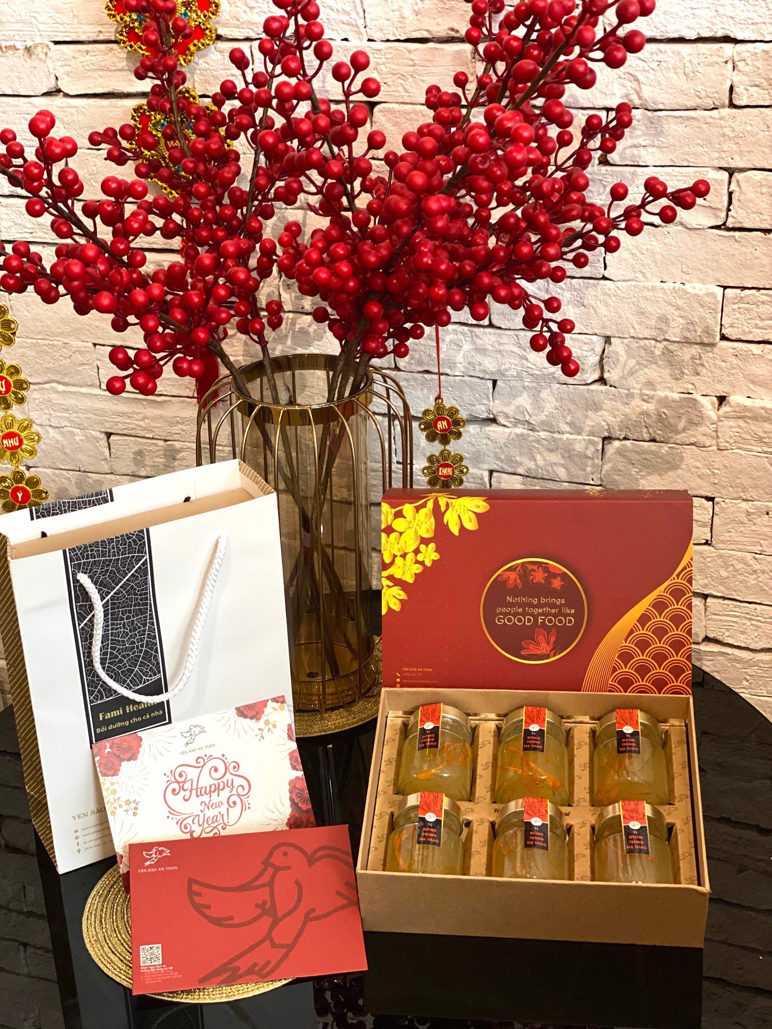 Thay lời yêu thương ngày 08/03 - Món quà yến sào