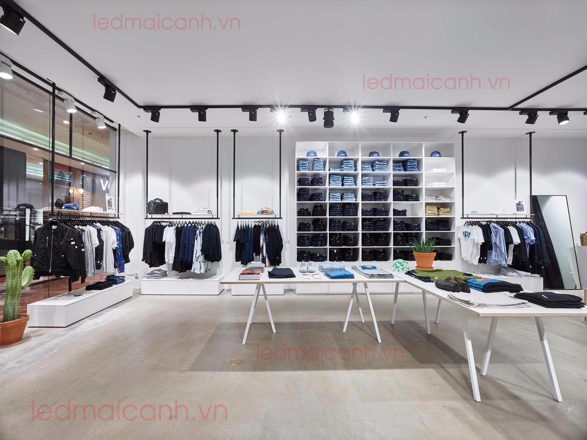 đèn chiếu sáng shop quần áo hiệu quả cao