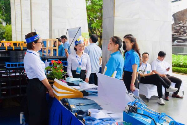 MERRIMAN VINH HẠNH THAM DỰ “NGÀY HỘI LAO ĐỘNG SÁNG TẠO 2025”