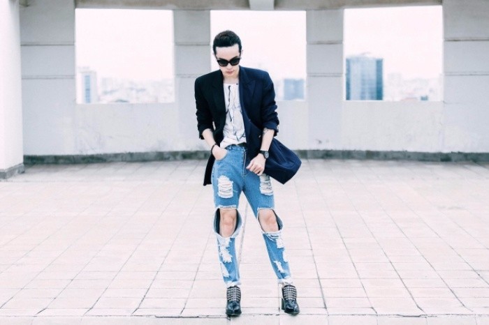 Jeans rách ‘về nhất’ trong cuộc đua những món đồ yêu thích của stylist Việt - Ảnh 12