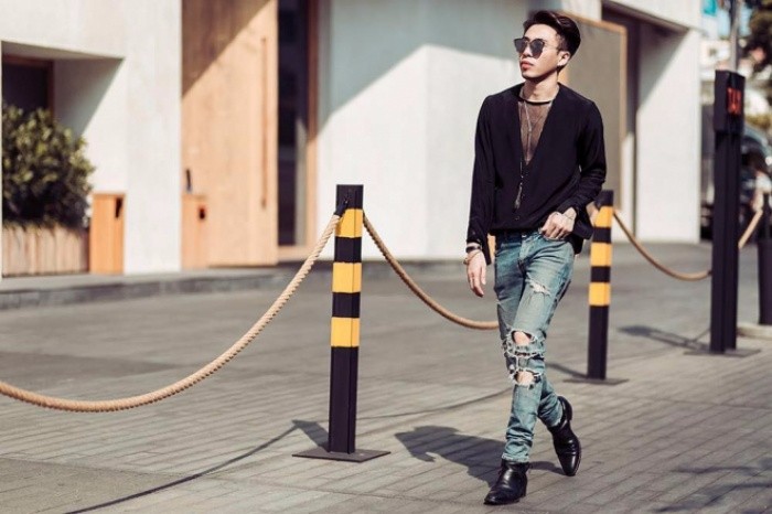 Jeans rách ‘về nhất’ trong cuộc đua những món đồ yêu thích của stylist Việt - Ảnh 2