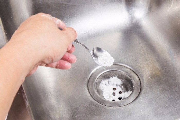 Nếu không học lỏm 16 công dụng tuyệt vời của baking soda, bạn sẽ hối hận - Ảnh 11