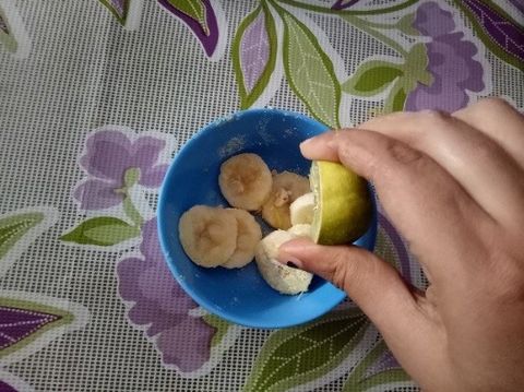 Cách làm mềm tóc bằng mặt nạ Chuối