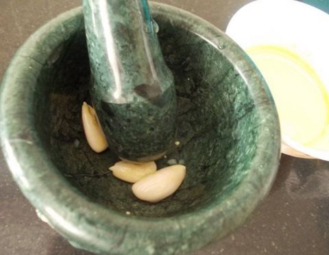 Trị nám da bằng Bột Đậu Xanh