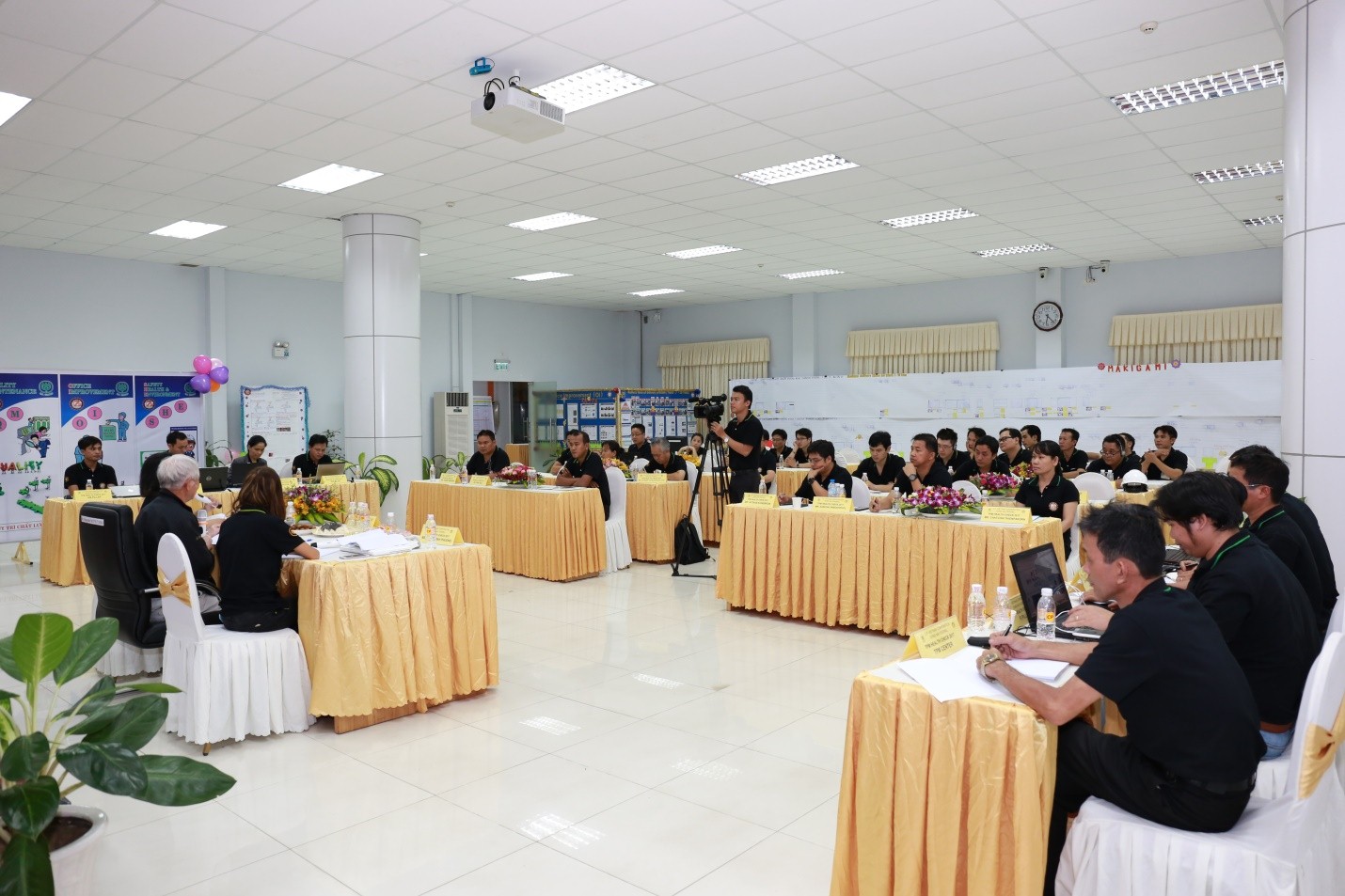 Nhà máy Sản xuất Thức ăn Chăn nuôi C.P tại Đồng Nai và Bình Dương chuẩn bị tham gia giải thưởng TPM Excellence.