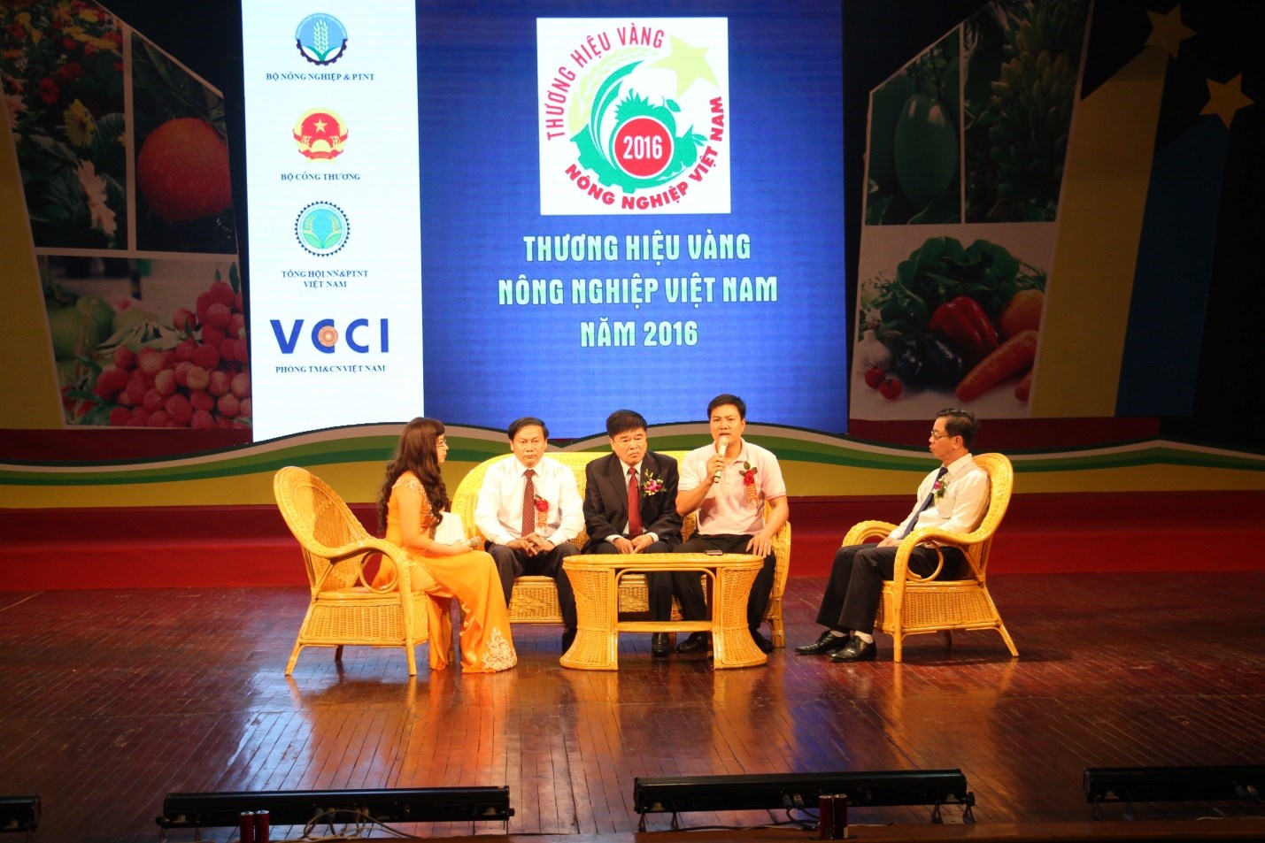 C.P. Việt Nam nhận giải “Thương hiệu vàng Nông nghiệp Việt Nam”